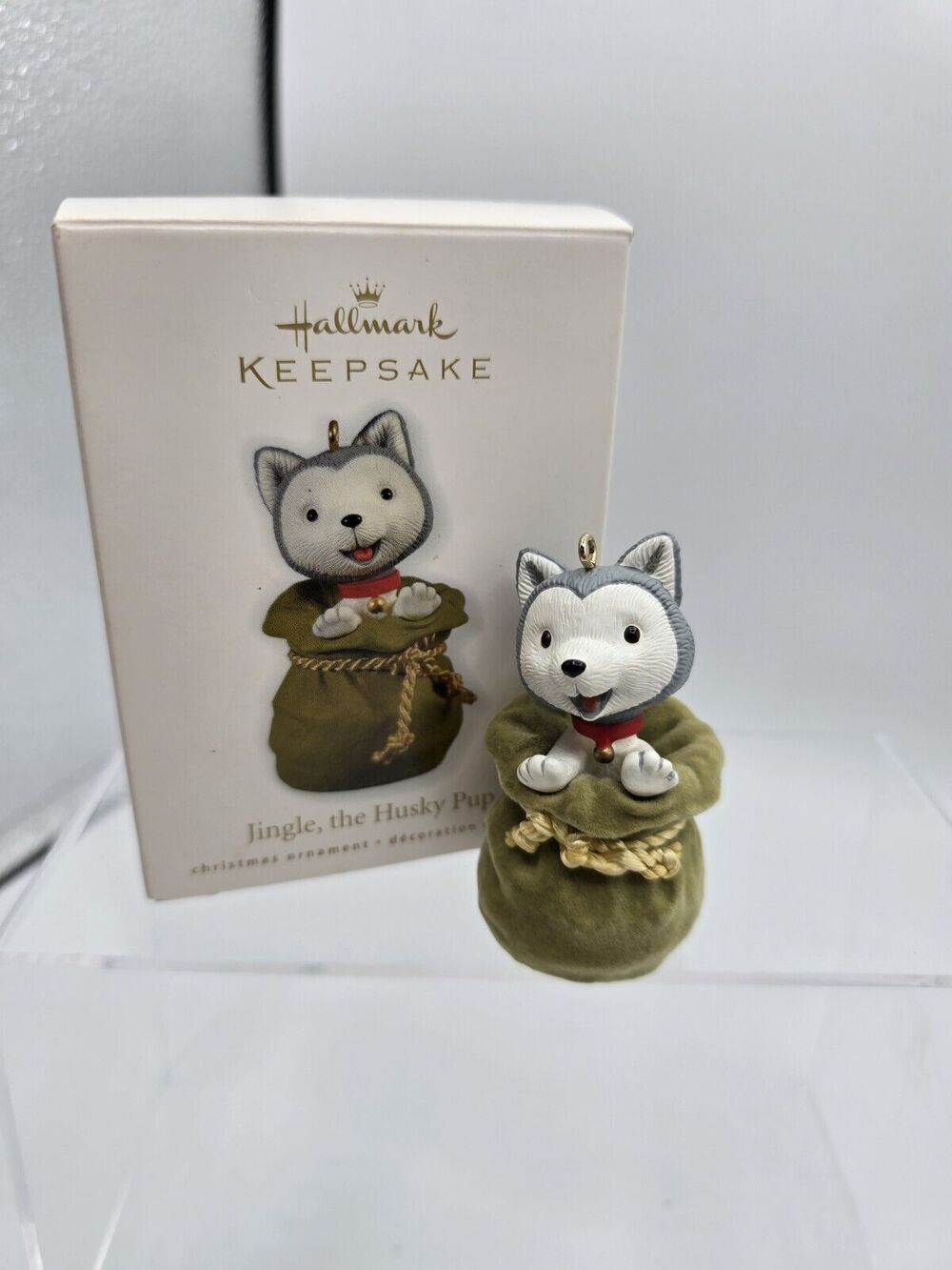 2010 HALLMARK JINGLE THE HUSKY PUP Christmas Ornament Puppy Dog